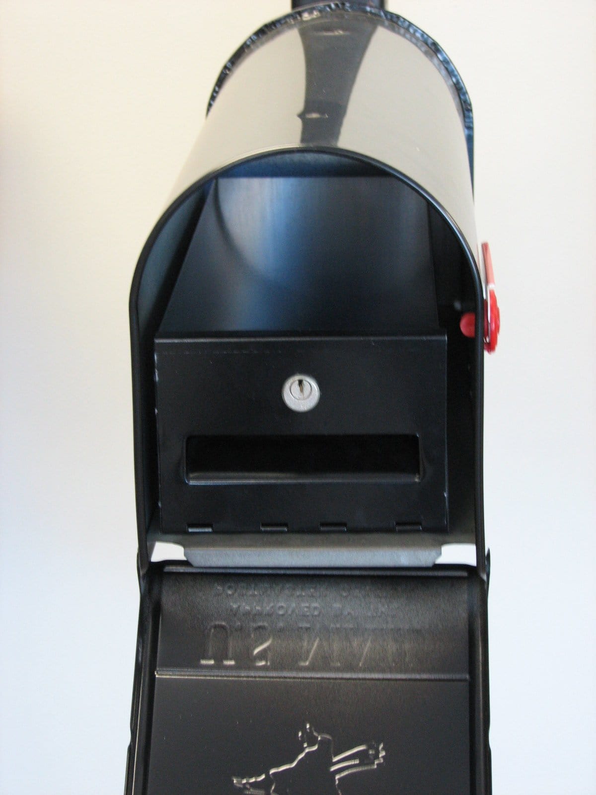 Locking Insert for Mailbox - Small – Carolina Mailboxes, Inc.